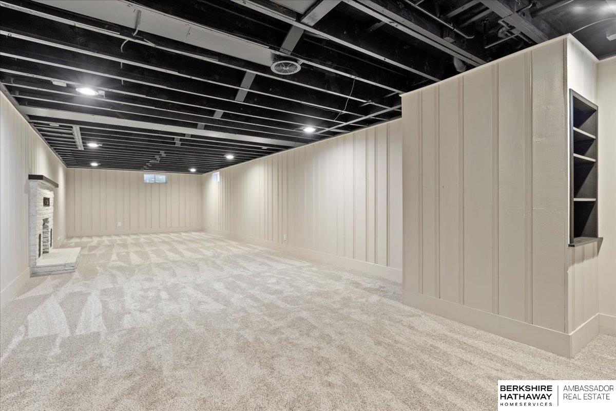 Elkhorn, Nebraska 68022, United States, 4 Bedrooms Bedrooms, ,3 BathroomsBathrooms,Residential,Active,98909