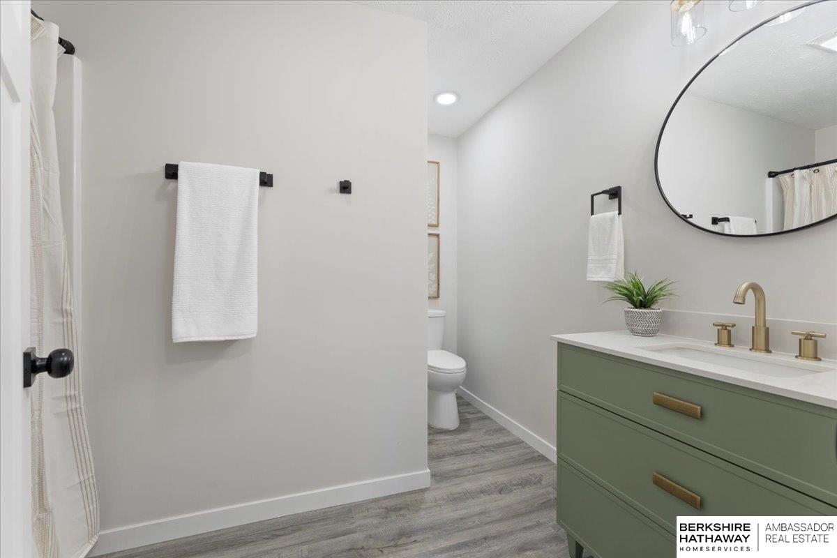 Elkhorn, Nebraska 68022, United States, 4 Bedrooms Bedrooms, ,3 BathroomsBathrooms,Residential,Active,98909