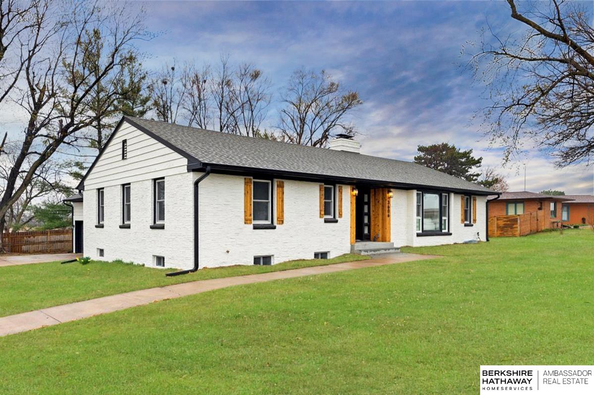 Elkhorn, Nebraska 68022, United States, 4 Bedrooms Bedrooms, ,3 BathroomsBathrooms,Residential,Active,98909