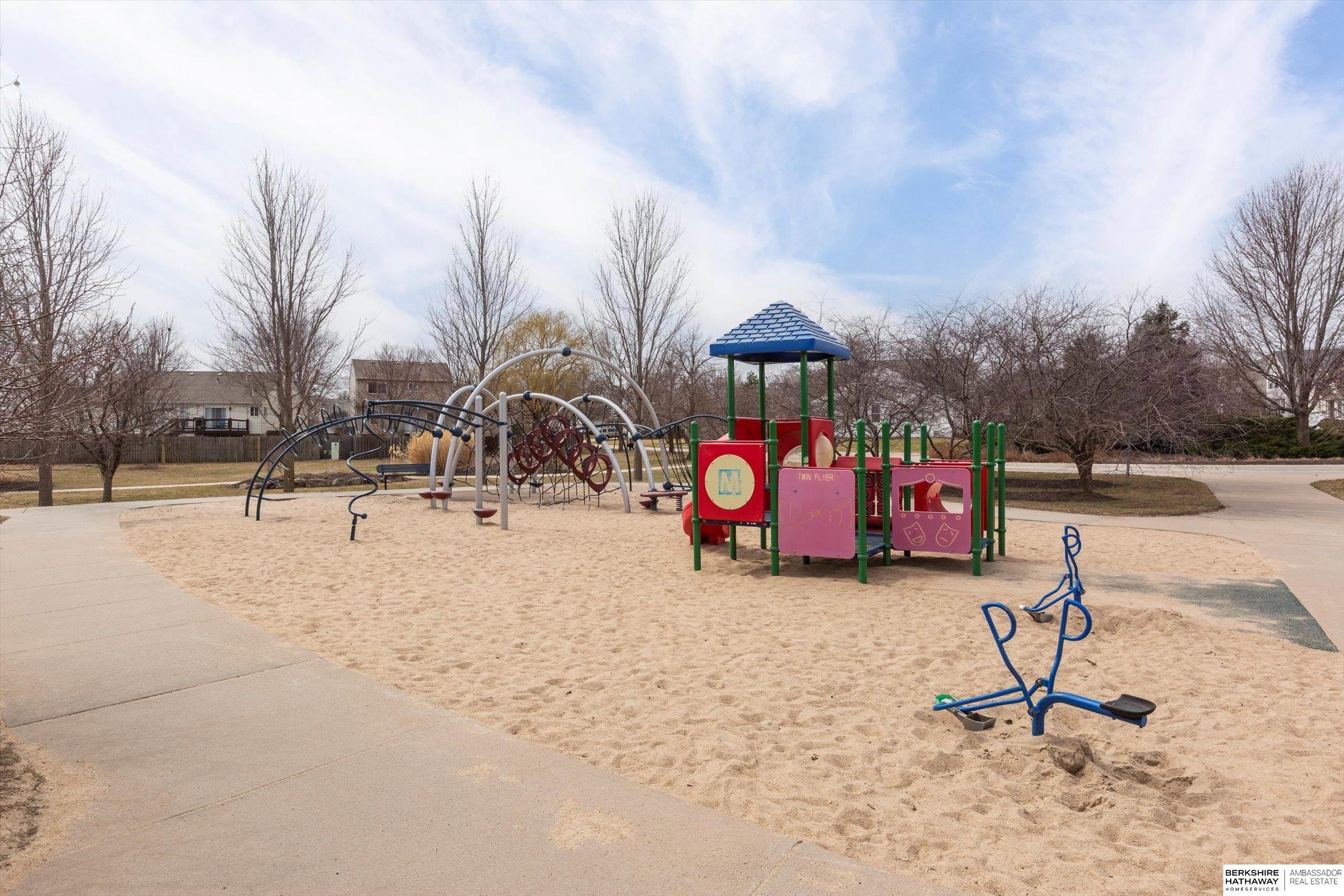 Omaha, Nebraska 68116, United States, 3 Bedrooms Bedrooms, ,3 BathroomsBathrooms,Residential,Active,95305