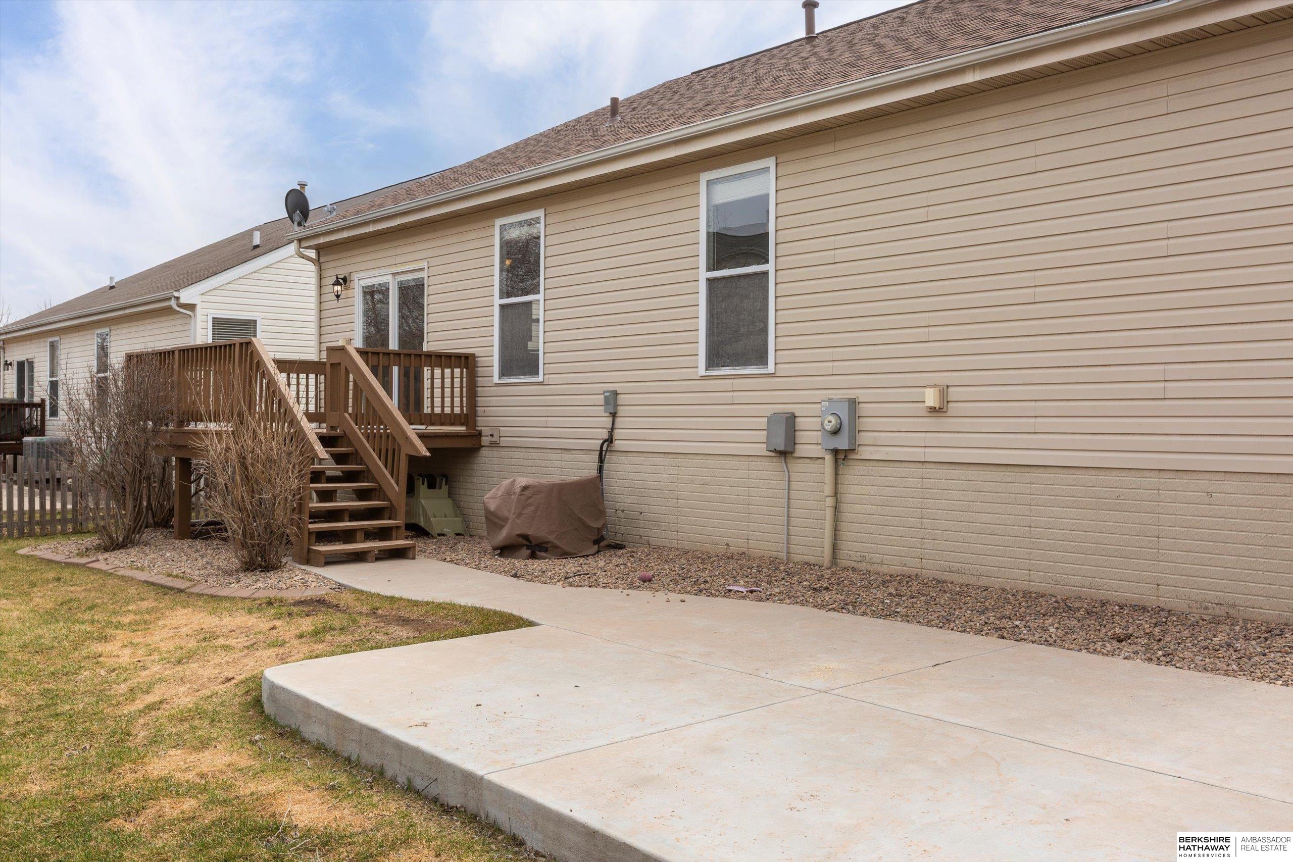 Omaha, Nebraska 68116, United States, 3 Bedrooms Bedrooms, ,3 BathroomsBathrooms,Residential,Active,95305