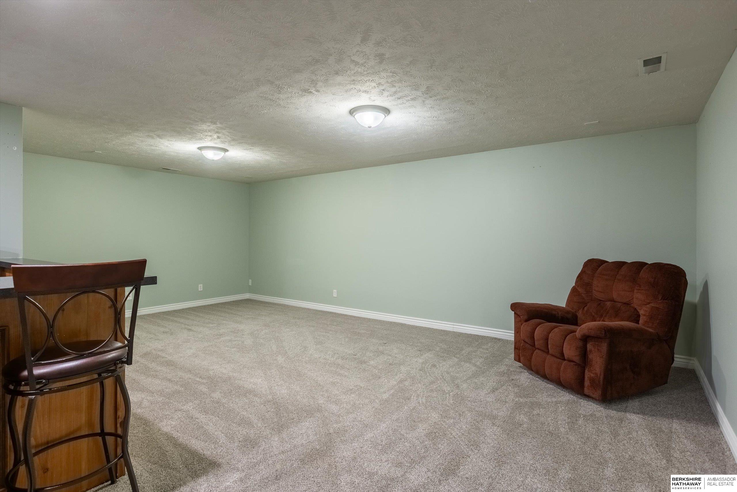 Omaha, Nebraska 68116, United States, 3 Bedrooms Bedrooms, ,3 BathroomsBathrooms,Residential,Active,95305