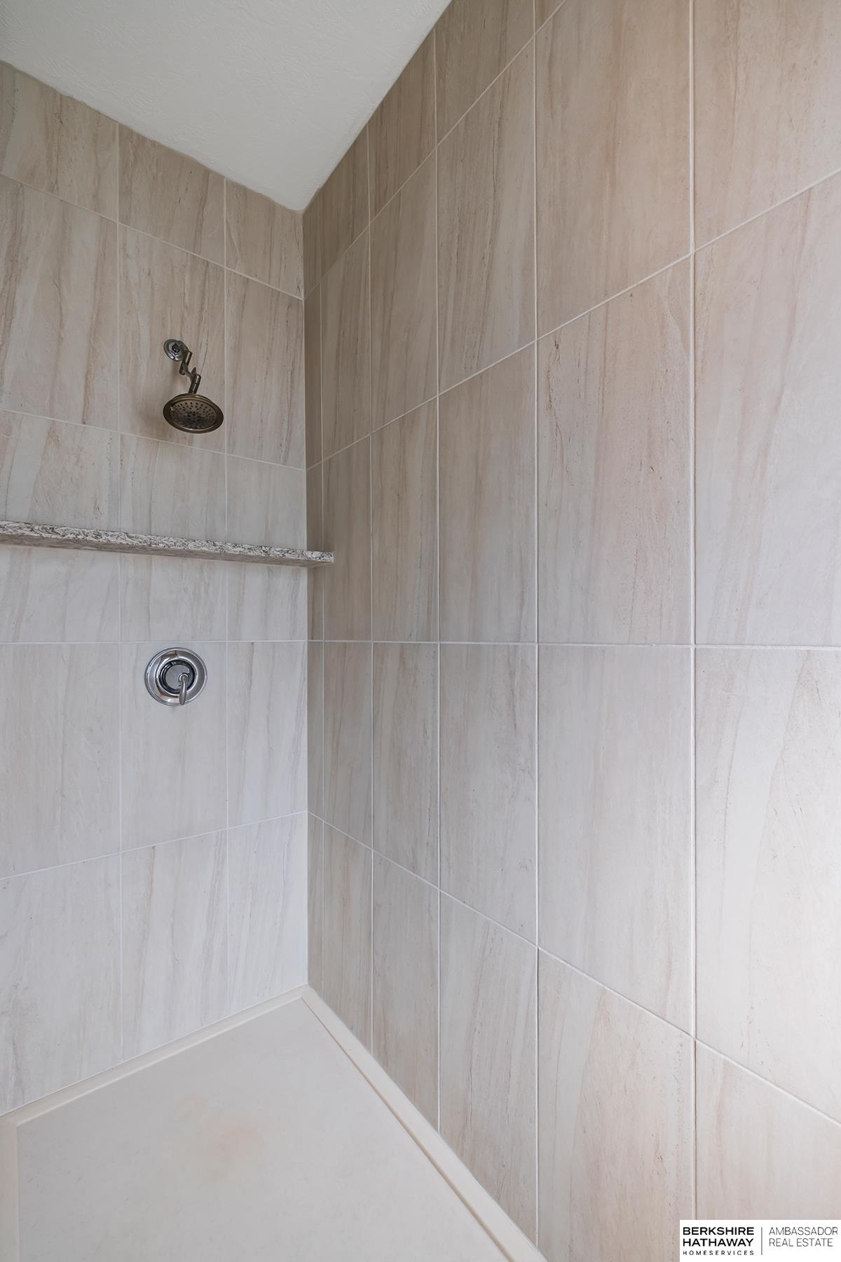 Elkhorn, Nebraska 68022, United States, 4 Bedrooms Bedrooms, ,4 BathroomsBathrooms,Residential,Pending,18723