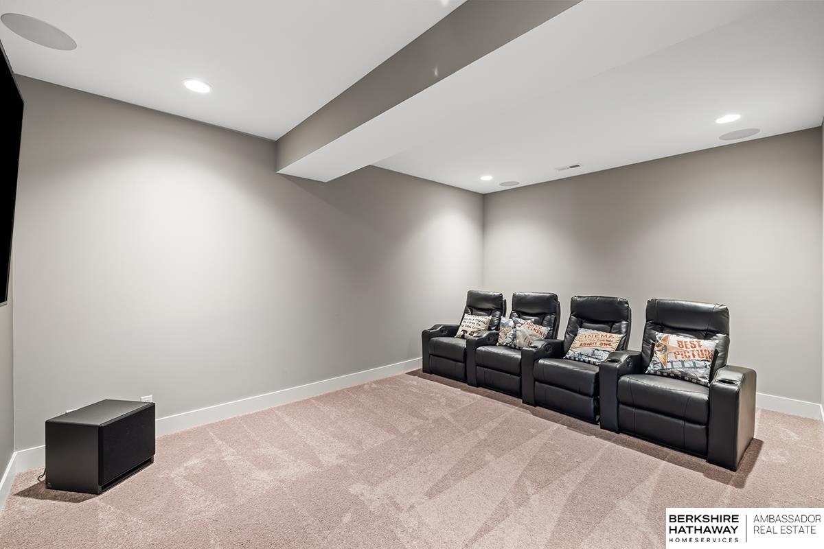 Elkhorn, Nebraska 68022, United States, 4 Bedrooms Bedrooms, ,4 BathroomsBathrooms,Residential,Pending,18723