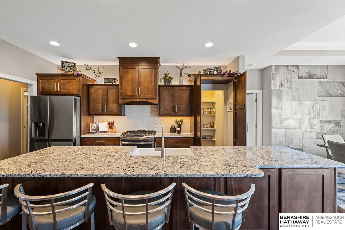 Elkhorn, Nebraska 68022, United States, 4 Bedrooms Bedrooms, ,4 BathroomsBathrooms,Residential,Pending,18723