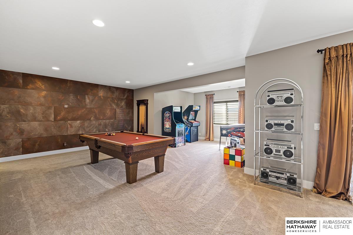 Elkhorn, Nebraska 68022, United States, 4 Bedrooms Bedrooms, ,4 BathroomsBathrooms,Residential,Pending,18723