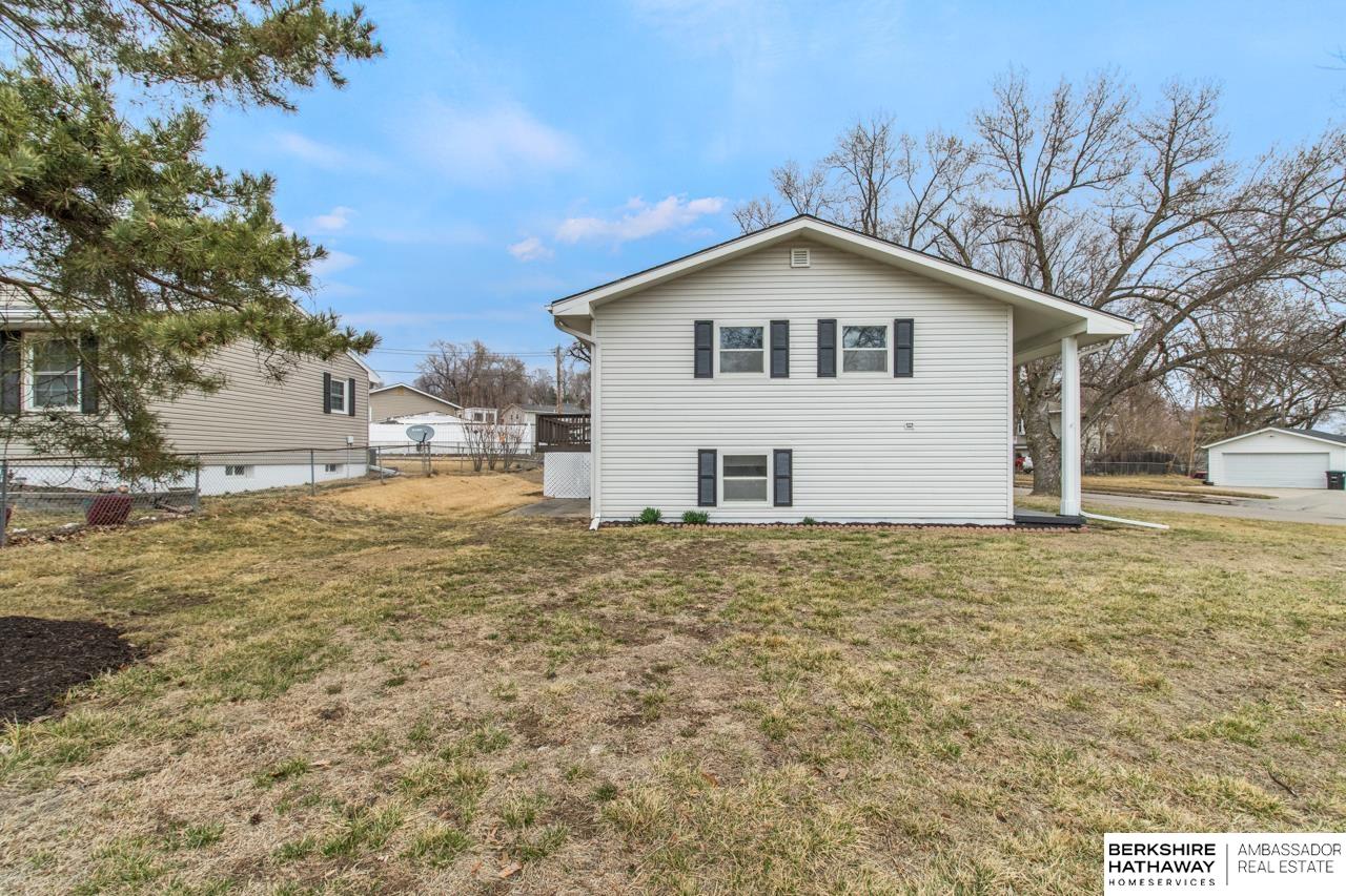 Omaha, Nebraska 68134, United States, 3 Bedrooms Bedrooms, ,2 BathroomsBathrooms,Residential,Pending,92921