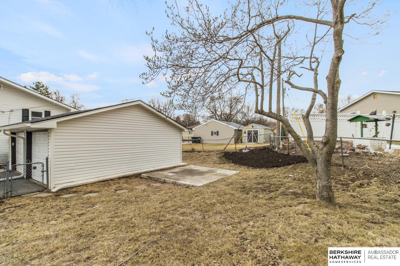 Omaha, Nebraska 68134, United States, 3 Bedrooms Bedrooms, ,2 BathroomsBathrooms,Residential,Pending,92921