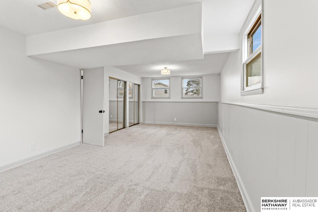 Omaha, Nebraska 68134, United States, 3 Bedrooms Bedrooms, ,2 BathroomsBathrooms,Residential,Pending,92921