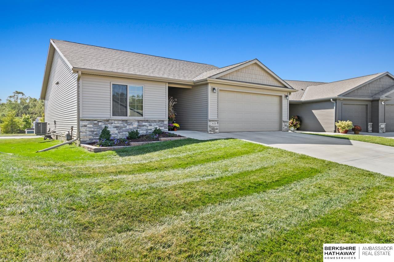 Omaha, Nebraska 68022, United States, 2 Bedrooms Bedrooms, ,2 BathroomsBathrooms,Residential,Active,9926