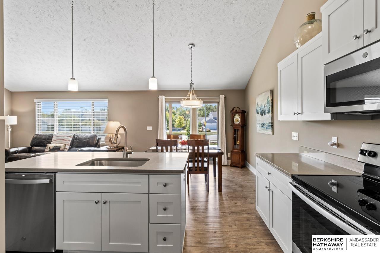 Omaha, Nebraska 68022, United States, 2 Bedrooms Bedrooms, ,2 BathroomsBathrooms,Residential,Active,9926