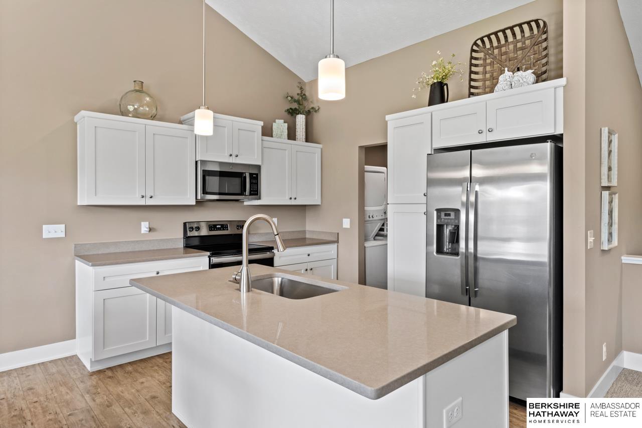 Omaha, Nebraska 68022, United States, 2 Bedrooms Bedrooms, ,2 BathroomsBathrooms,Residential,Active,9926