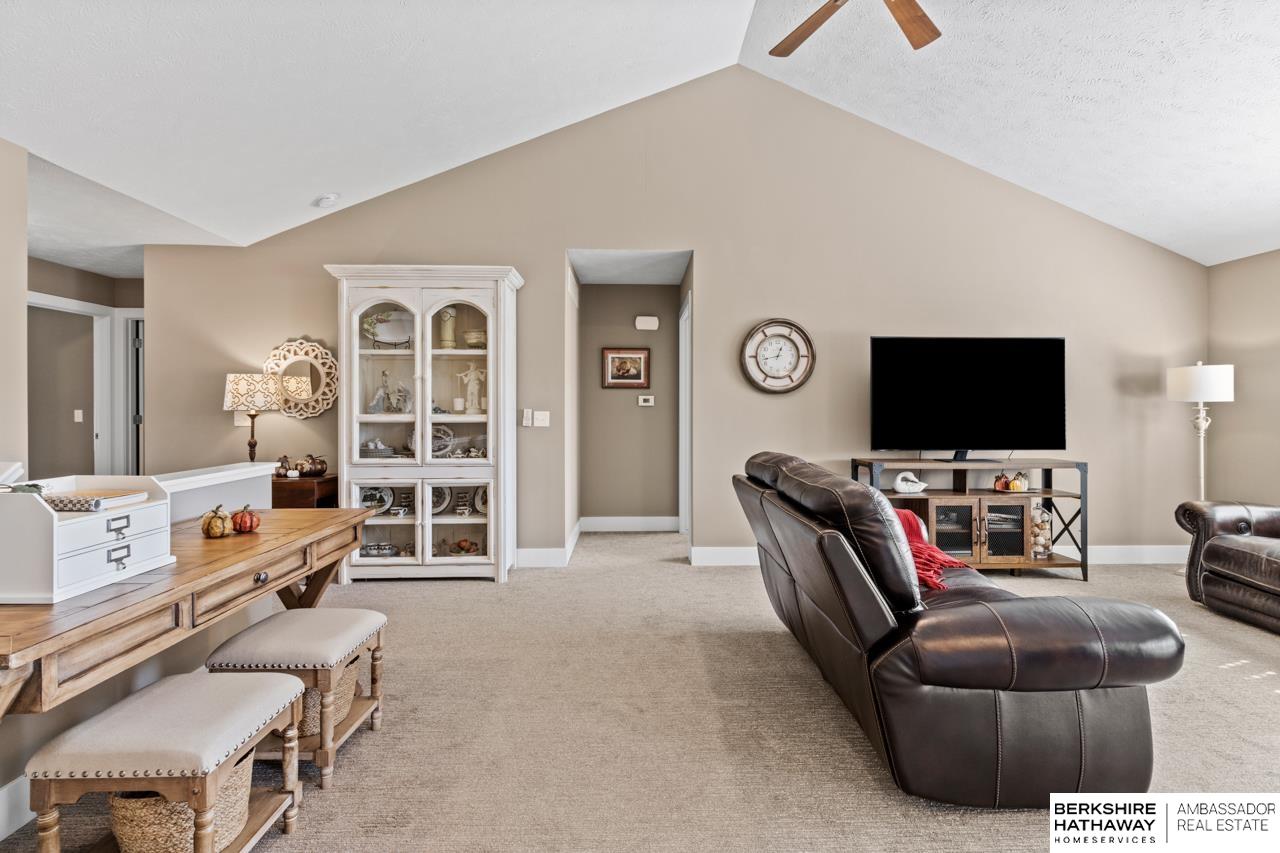 Omaha, Nebraska 68022, United States, 2 Bedrooms Bedrooms, ,2 BathroomsBathrooms,Residential,Active,9926