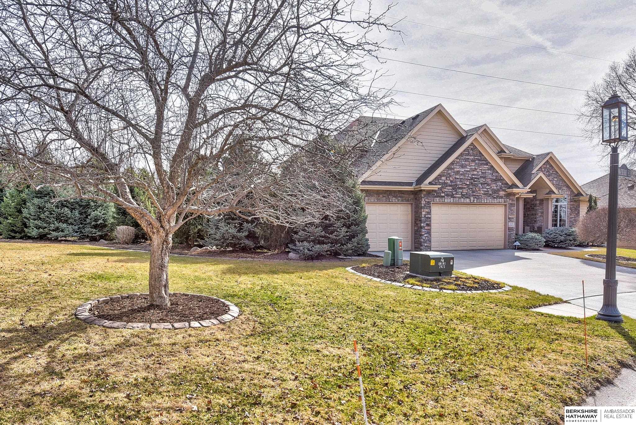 Elkhorn, Nebraska 68022, United States, 5 Bedrooms Bedrooms, ,5 BathroomsBathrooms,Residential,Active,96870