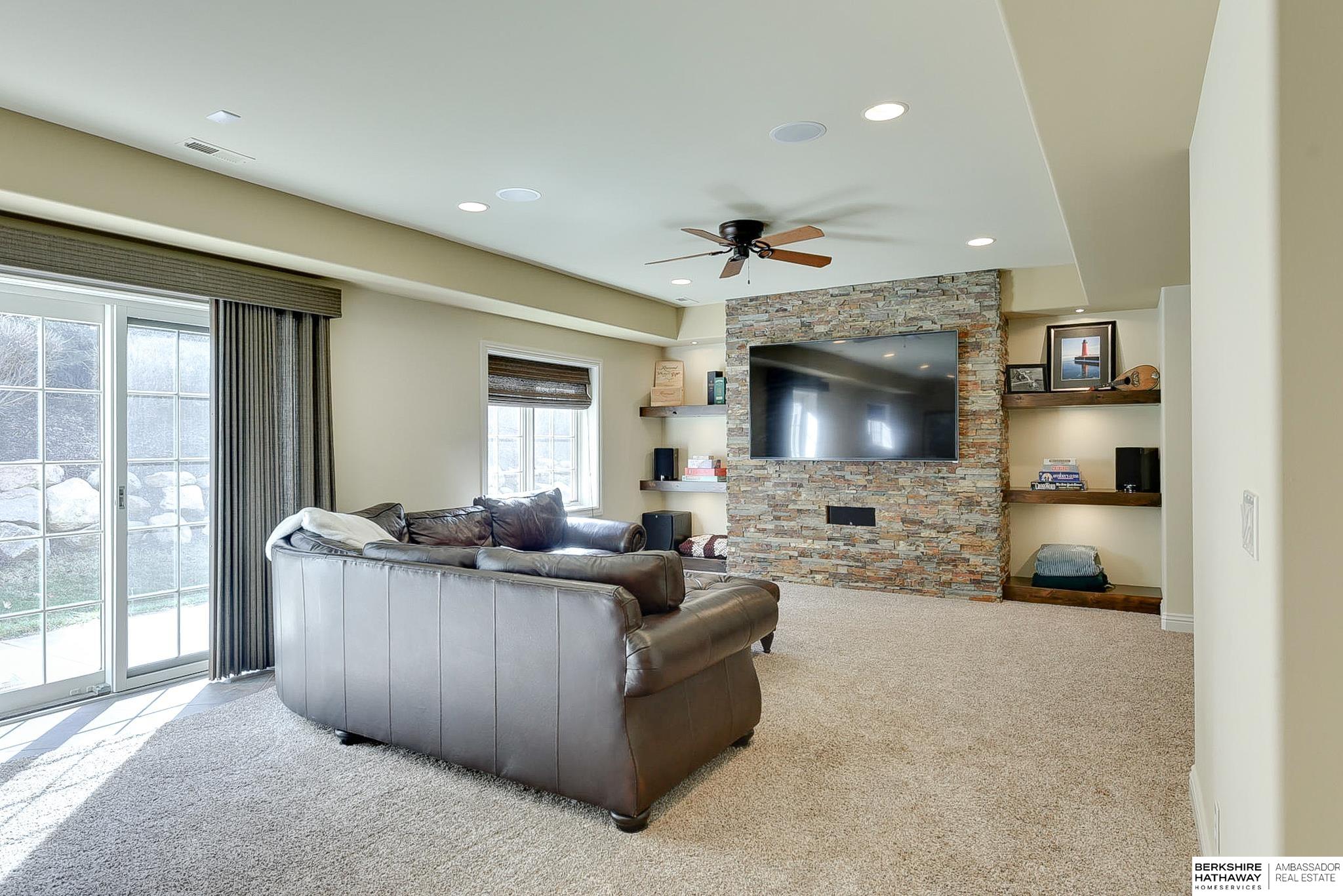 Elkhorn, Nebraska 68022, United States, 5 Bedrooms Bedrooms, ,5 BathroomsBathrooms,Residential,Active,96870