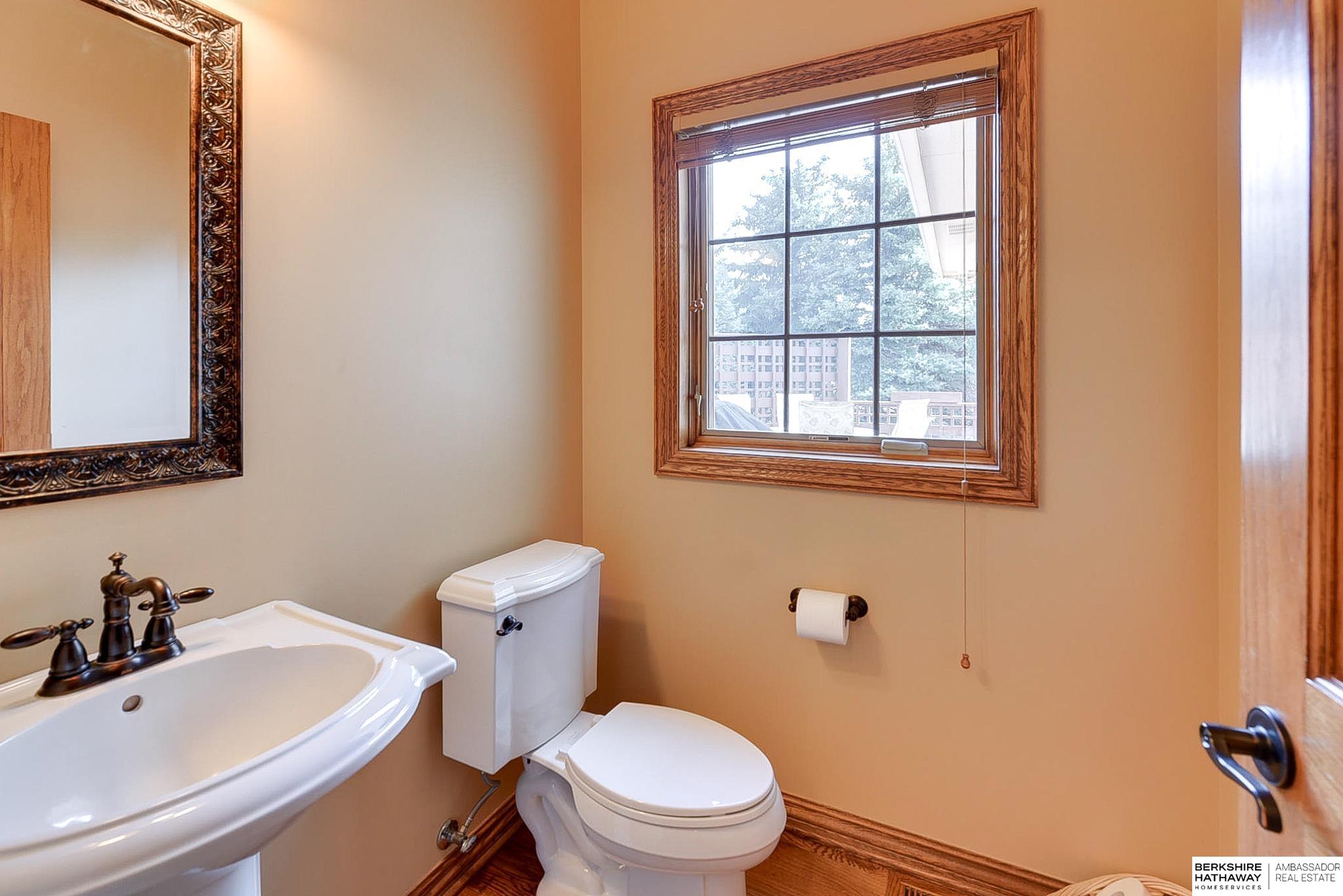 Elkhorn, Nebraska 68022, United States, 5 Bedrooms Bedrooms, ,5 BathroomsBathrooms,Residential,Active,96870