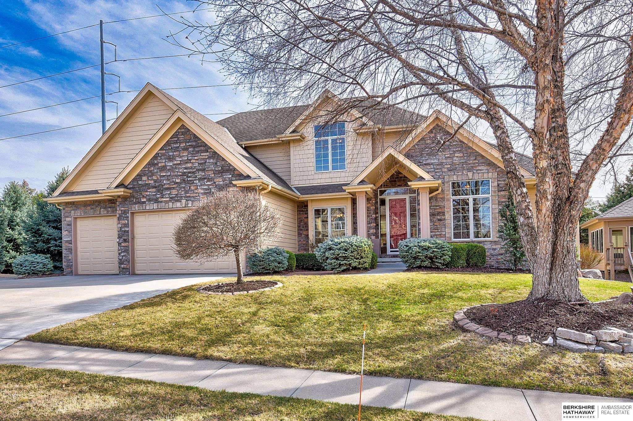 Elkhorn, Nebraska 68022, United States, 5 Bedrooms Bedrooms, ,5 BathroomsBathrooms,Residential,Active,96870