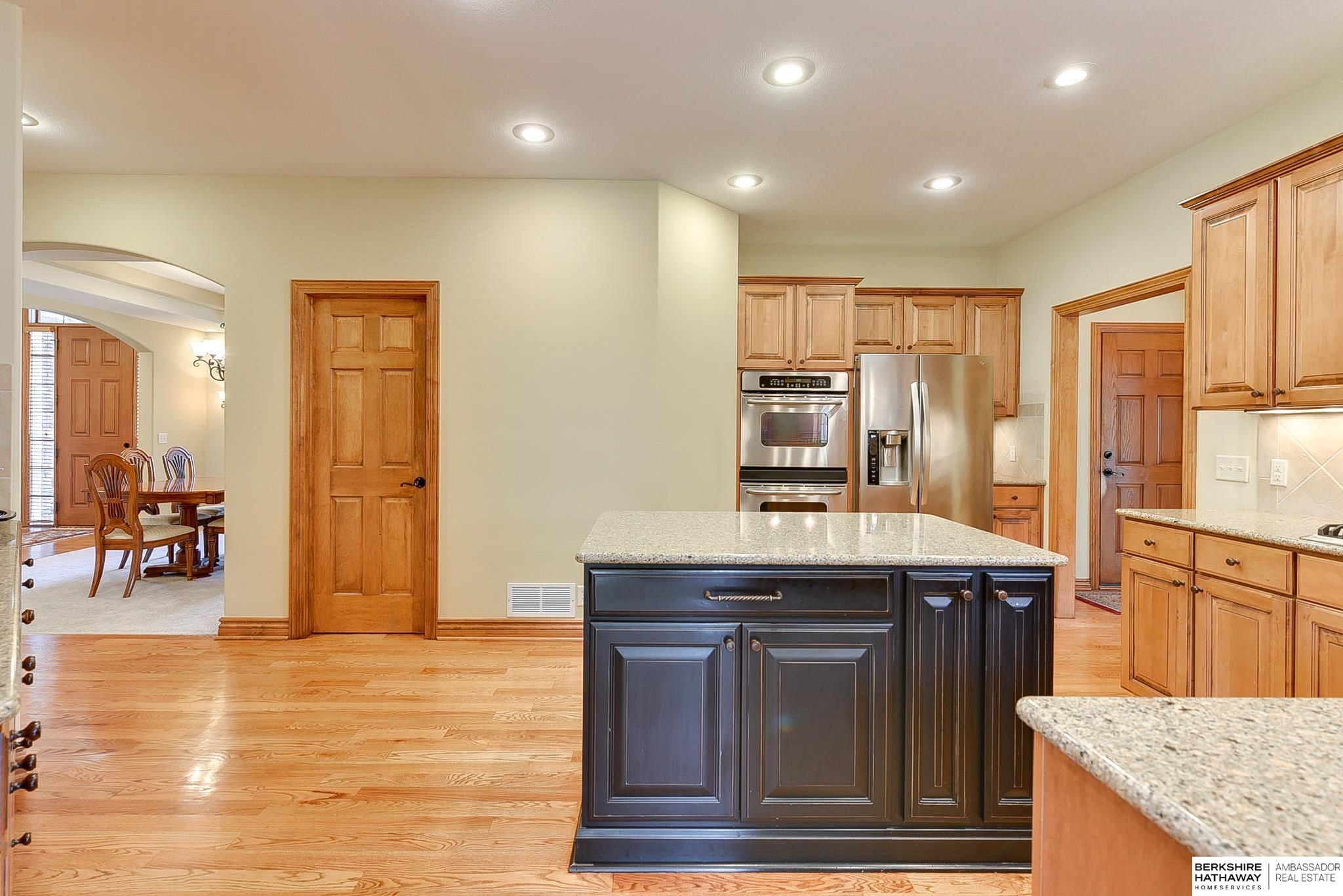 Elkhorn, Nebraska 68022, United States, 5 Bedrooms Bedrooms, ,5 BathroomsBathrooms,Residential,Active,96870