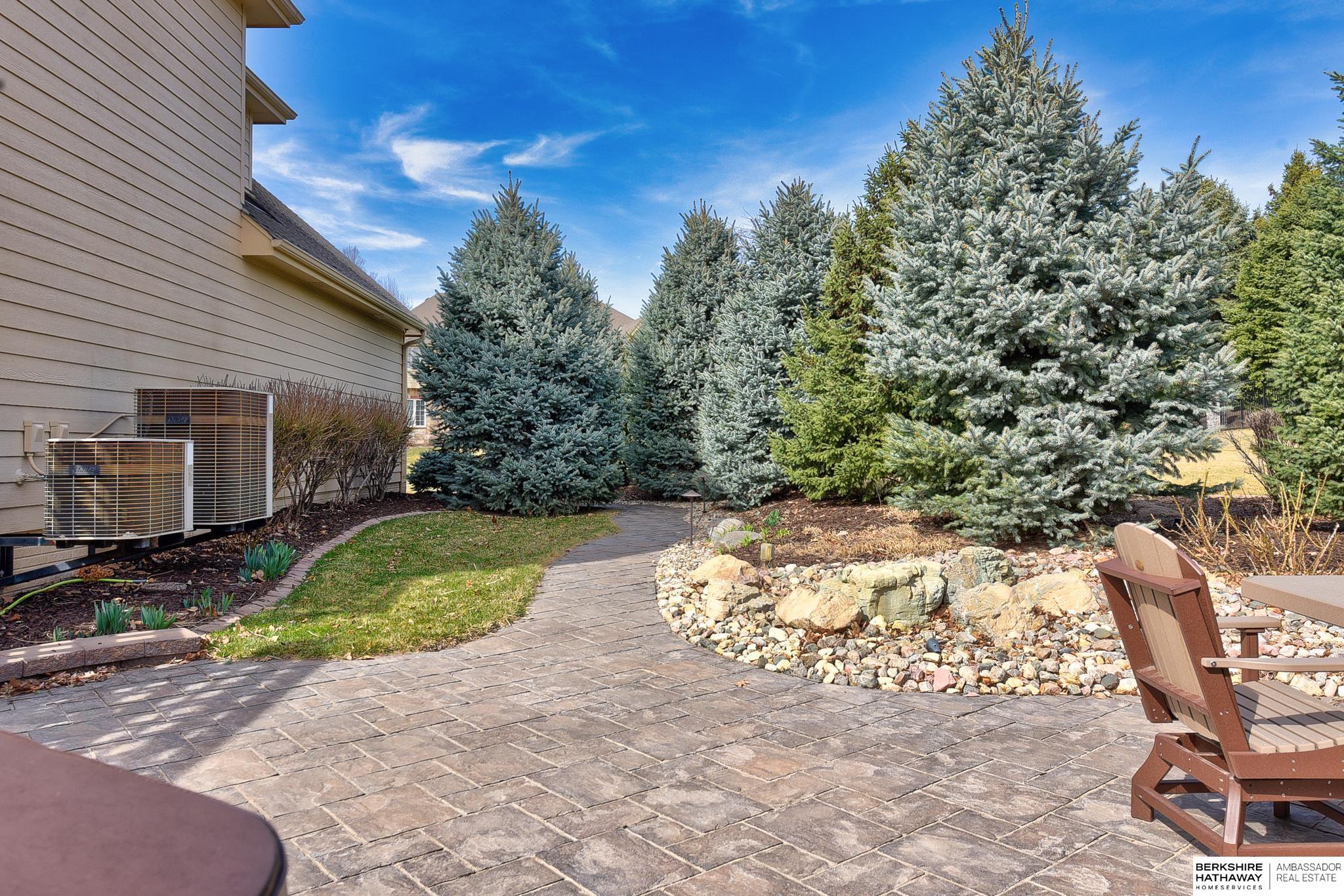 Elkhorn, Nebraska 68022, United States, 5 Bedrooms Bedrooms, ,5 BathroomsBathrooms,Residential,Active,96870