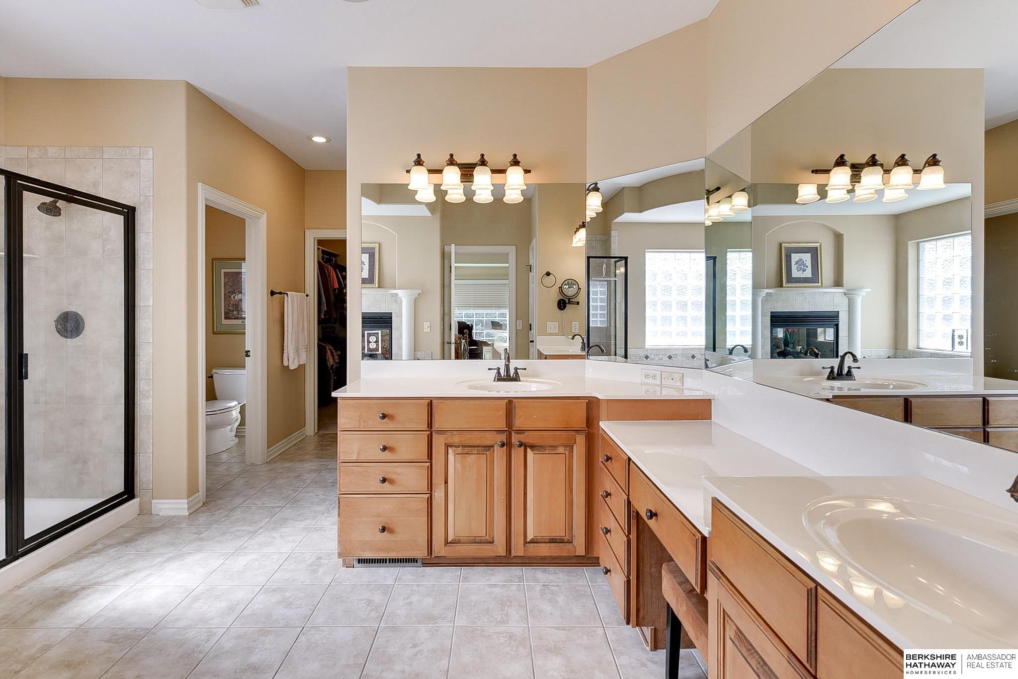 Elkhorn, Nebraska 68022, United States, 5 Bedrooms Bedrooms, ,5 BathroomsBathrooms,Residential,Active,96870