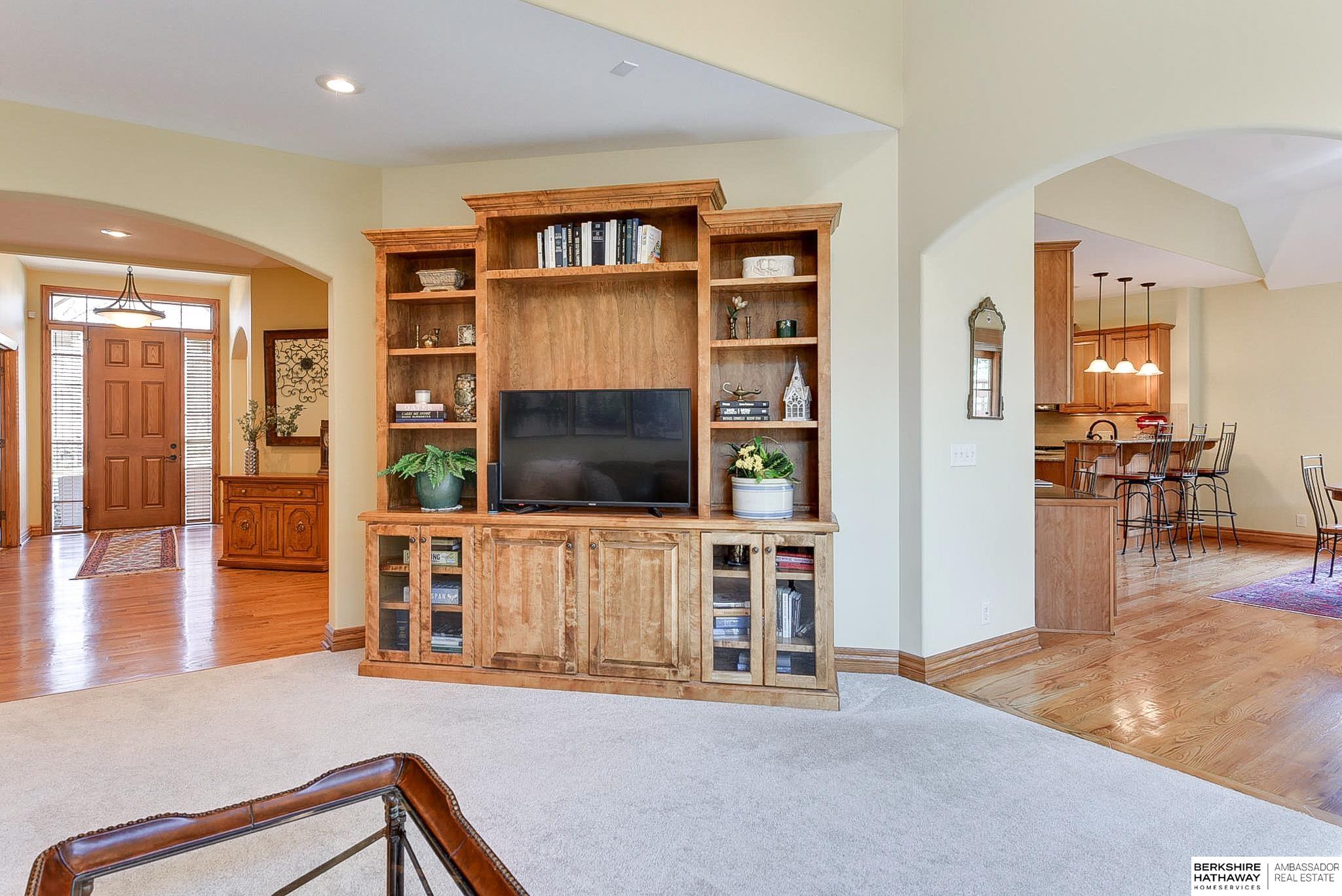 Elkhorn, Nebraska 68022, United States, 5 Bedrooms Bedrooms, ,5 BathroomsBathrooms,Residential,Active,96870