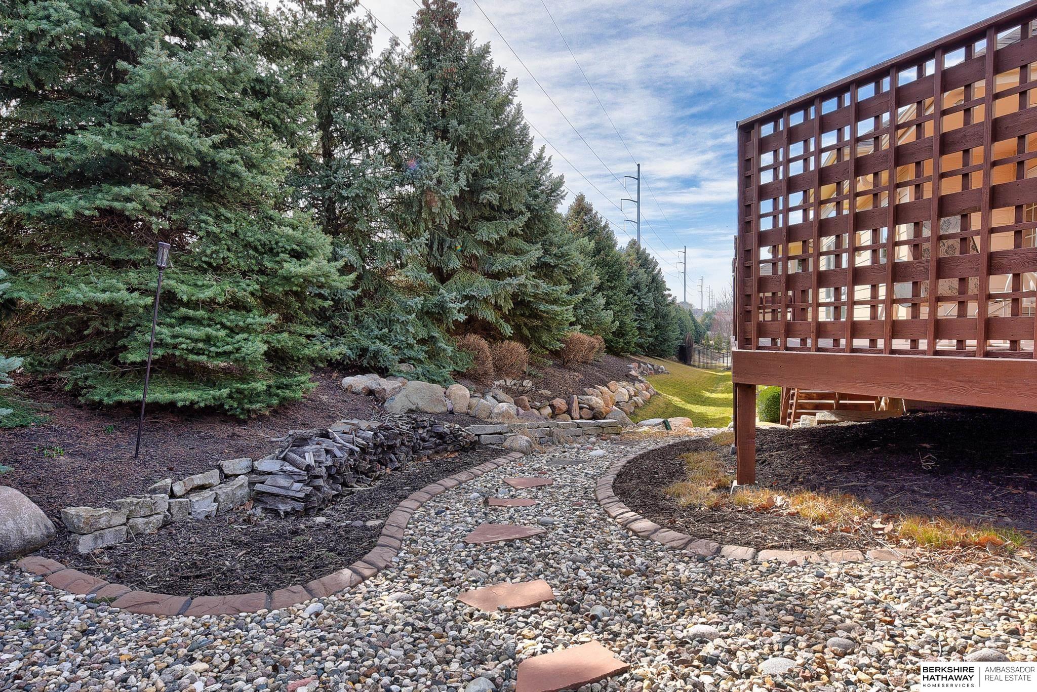 Elkhorn, Nebraska 68022, United States, 5 Bedrooms Bedrooms, ,5 BathroomsBathrooms,Residential,Active,96870