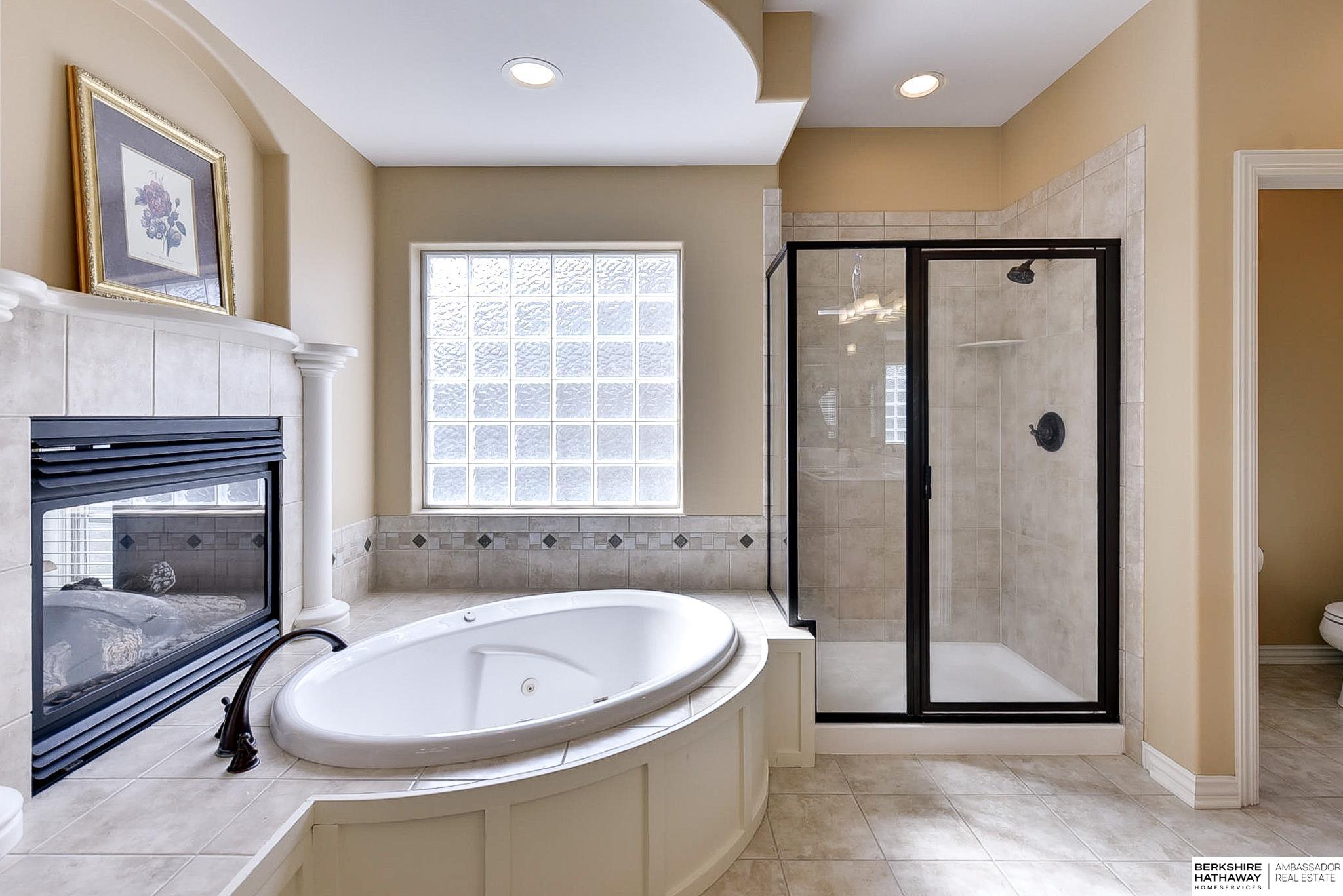 Elkhorn, Nebraska 68022, United States, 5 Bedrooms Bedrooms, ,5 BathroomsBathrooms,Residential,Active,96870