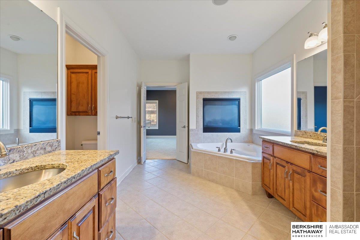 Omaha, Nebraska 68022, United States, 5 Bedrooms Bedrooms, ,4 BathroomsBathrooms,Residential,Pending,107668