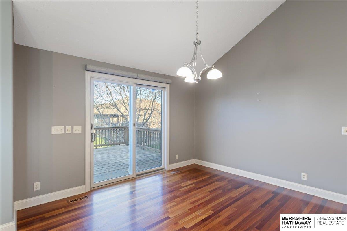 Omaha, Nebraska 68022, United States, 5 Bedrooms Bedrooms, ,4 BathroomsBathrooms,Residential,Pending,107668