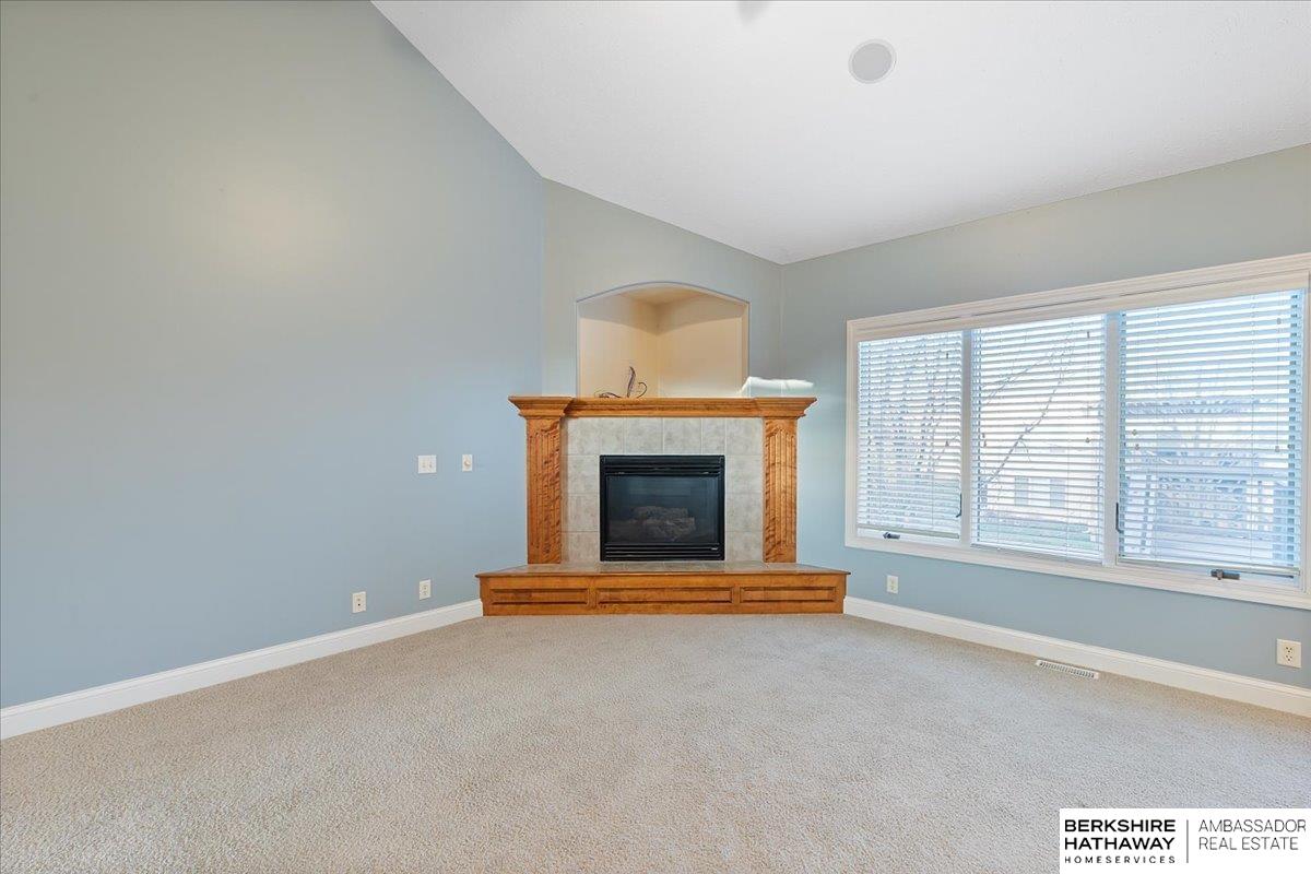 Omaha, Nebraska 68022, United States, 5 Bedrooms Bedrooms, ,4 BathroomsBathrooms,Residential,Pending,107668