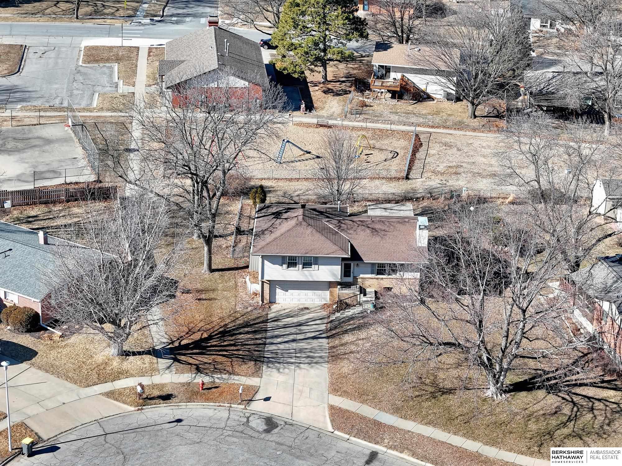 Lincoln, Nebraska 68512, United States, 3 Bedrooms Bedrooms, ,3 BathroomsBathrooms,Residential,Pending,12457