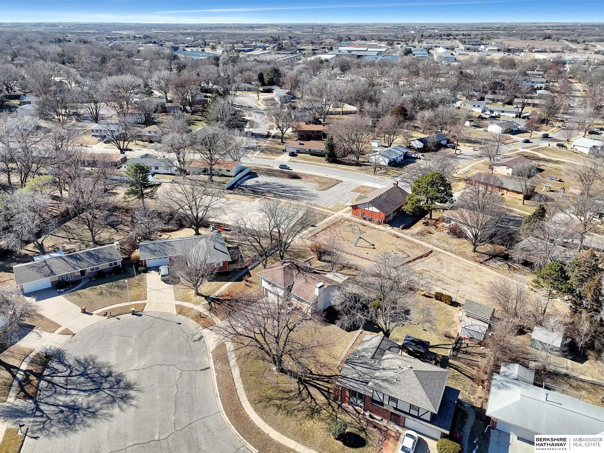 Lincoln, Nebraska 68512, United States, 3 Bedrooms Bedrooms, ,3 BathroomsBathrooms,Residential,Pending,12457