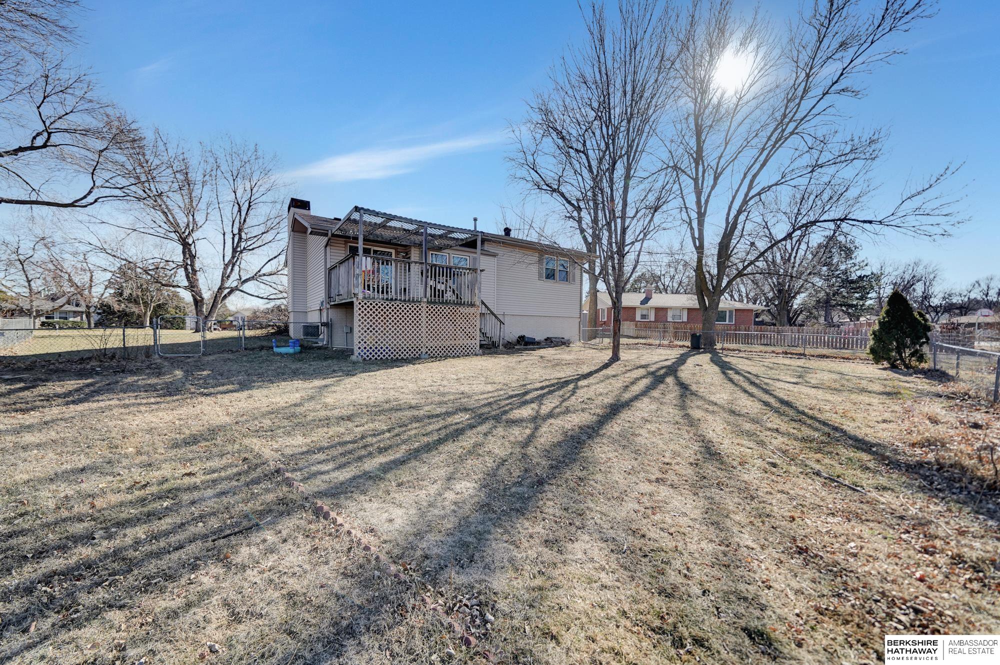 Lincoln, Nebraska 68512, United States, 3 Bedrooms Bedrooms, ,3 BathroomsBathrooms,Residential,Pending,12457