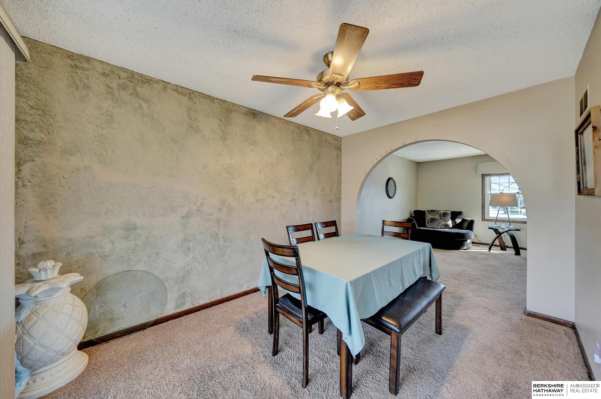 Lincoln, Nebraska 68512, United States, 3 Bedrooms Bedrooms, ,3 BathroomsBathrooms,Residential,Pending,12457