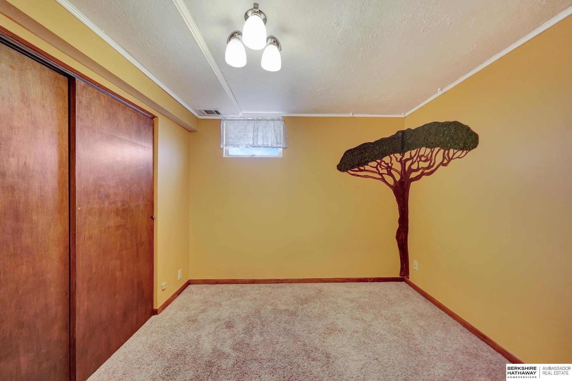 Lincoln, Nebraska 68512, United States, 3 Bedrooms Bedrooms, ,3 BathroomsBathrooms,Residential,Pending,12457