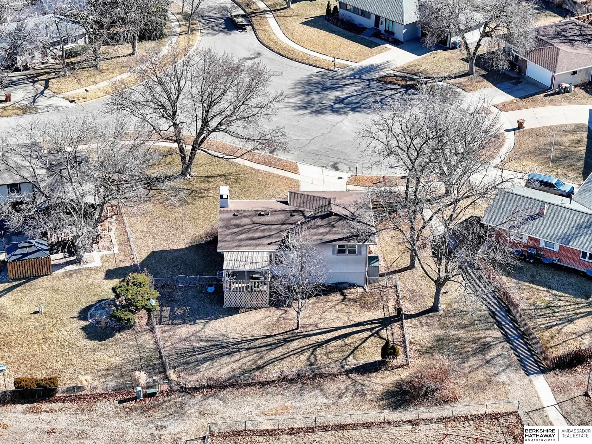 Lincoln, Nebraska 68512, United States, 3 Bedrooms Bedrooms, ,3 BathroomsBathrooms,Residential,Pending,12457