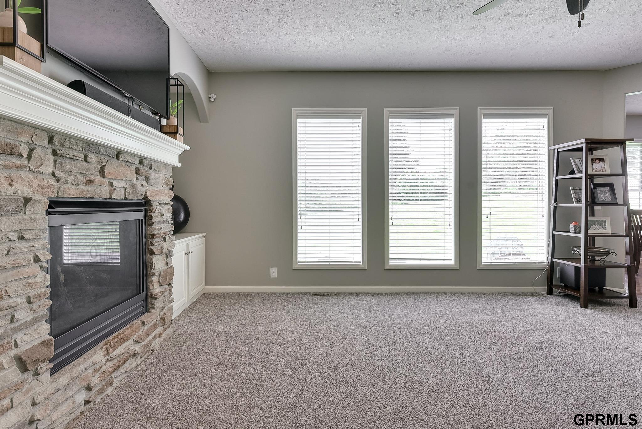 Omaha, Nebraska 68130, United States, 5 Bedrooms Bedrooms, ,4 BathroomsBathrooms,Residential,Pending,23406