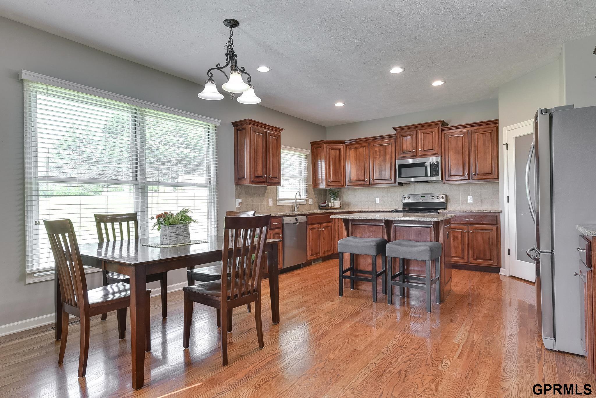 Omaha, Nebraska 68130, United States, 5 Bedrooms Bedrooms, ,4 BathroomsBathrooms,Residential,Pending,23406