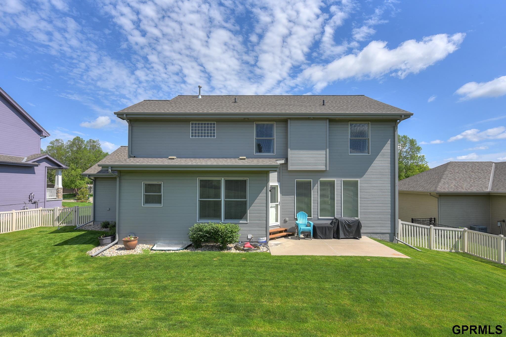 Omaha, Nebraska 68130, United States, 5 Bedrooms Bedrooms, ,4 BathroomsBathrooms,Residential,Pending,23406