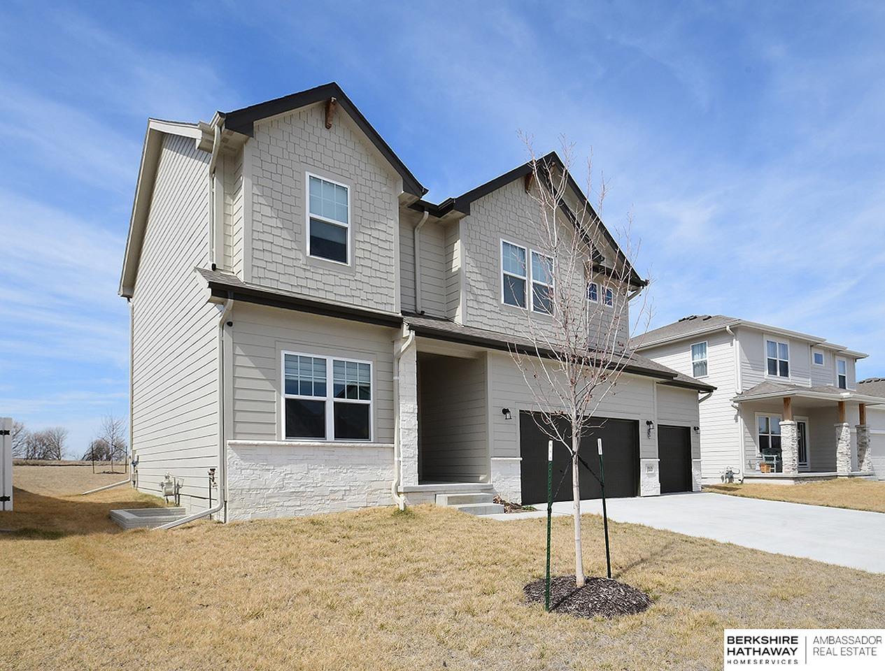 Omaha, Nebraska 68136, United States, 4 Bedrooms Bedrooms, ,2 BathroomsBathrooms,Residential,Active,102236