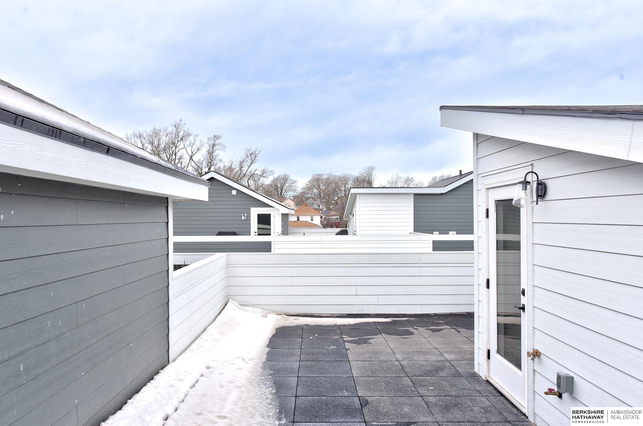 Omaha, Nebraska 68108, United States, 2 Bedrooms Bedrooms, ,3 BathroomsBathrooms,Residential,Active,94886