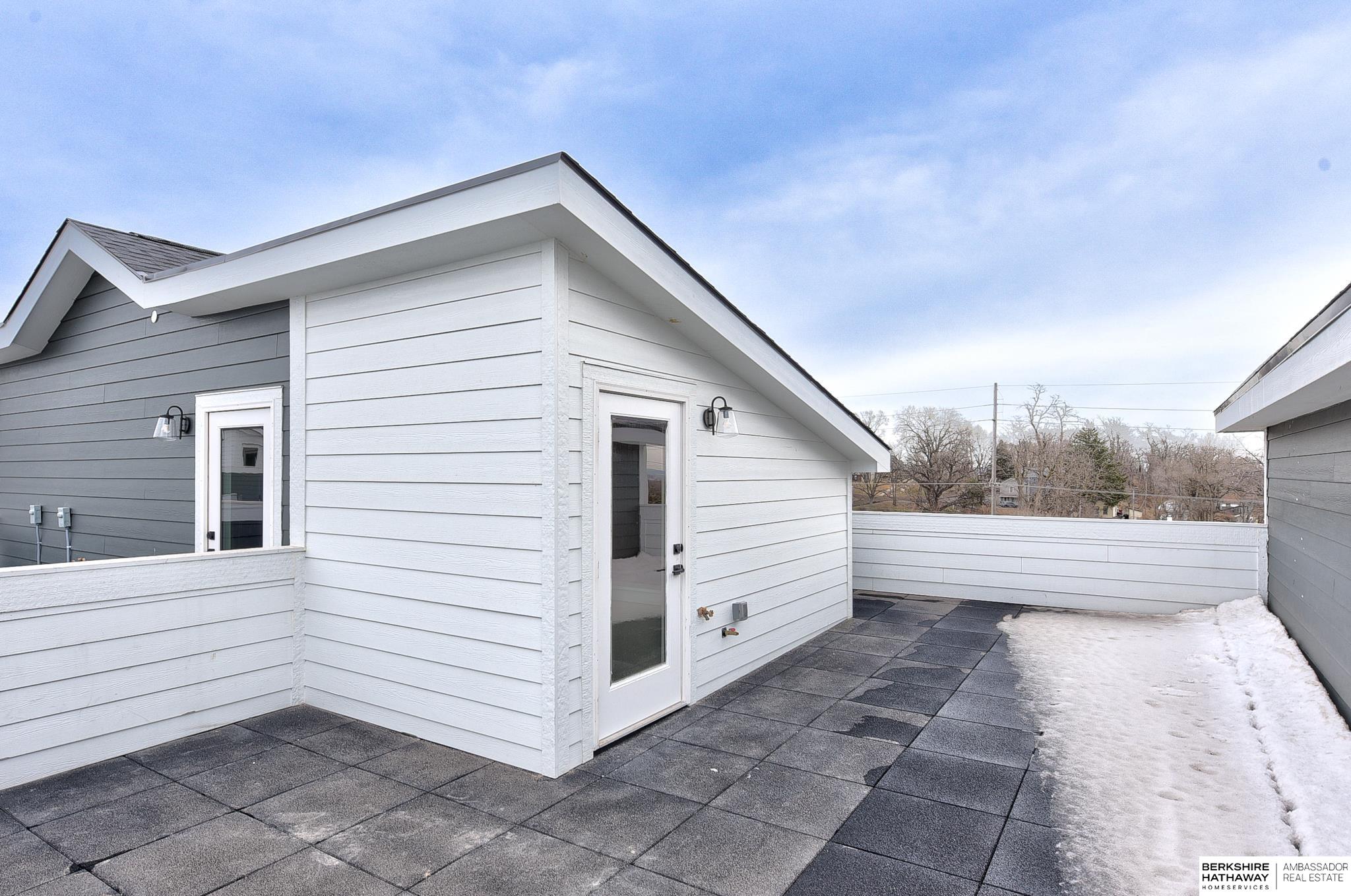 Omaha, Nebraska 68108, United States, 2 Bedrooms Bedrooms, ,3 BathroomsBathrooms,Residential,Active,94886