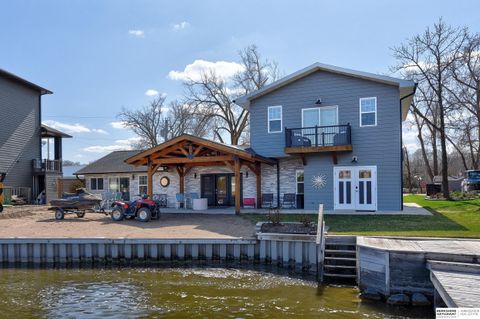 MLS: 22508099