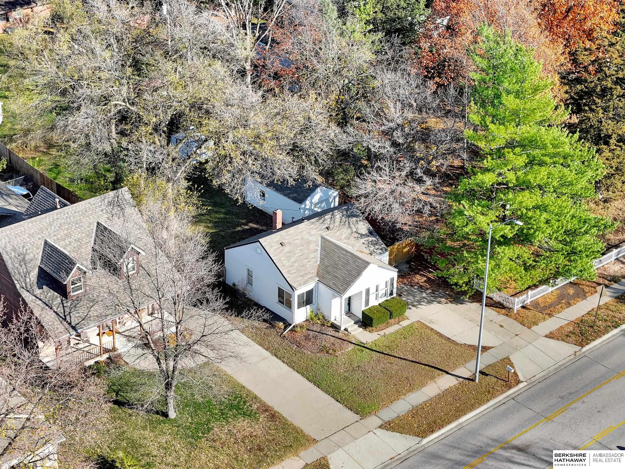 Lincoln, Nebraska 68506, United States, 3 Bedrooms Bedrooms, ,2 BathroomsBathrooms,Residential,Active,20180