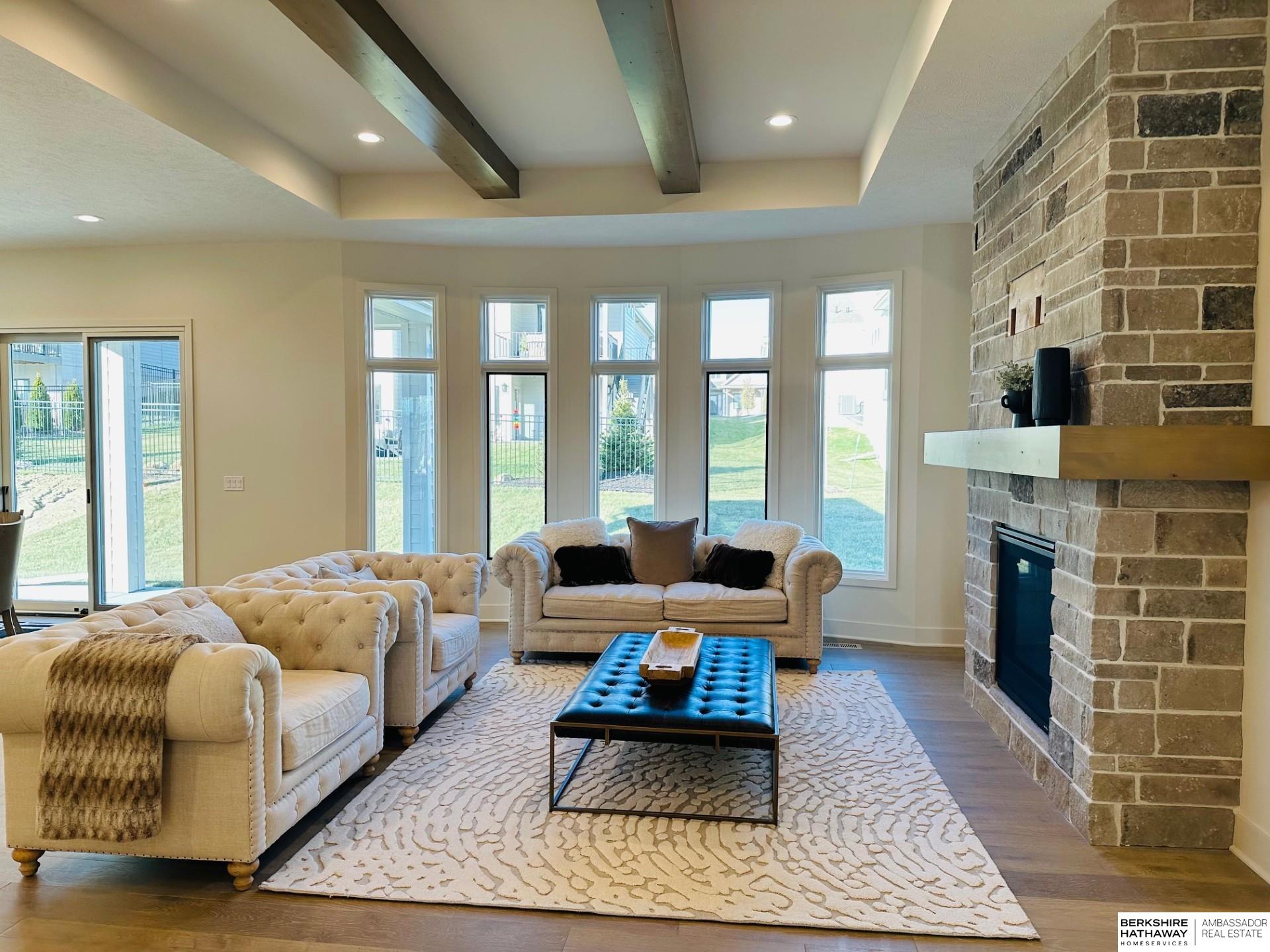 Omaha, Nebraska 68022, United States, 4 Bedrooms Bedrooms, ,3 BathroomsBathrooms,Residential,Active,63344