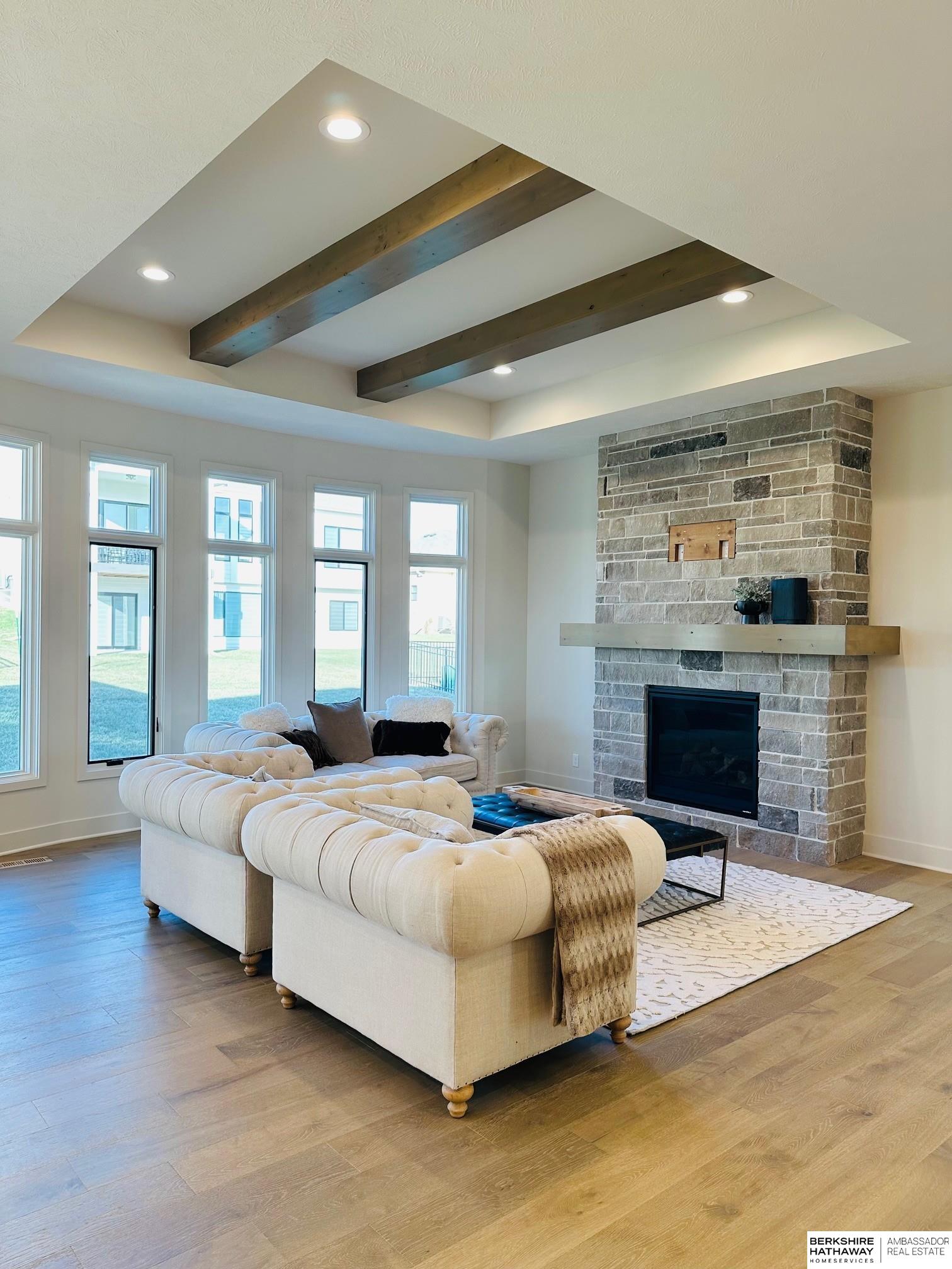 Omaha, Nebraska 68022, United States, 4 Bedrooms Bedrooms, ,3 BathroomsBathrooms,Residential,Active,63344