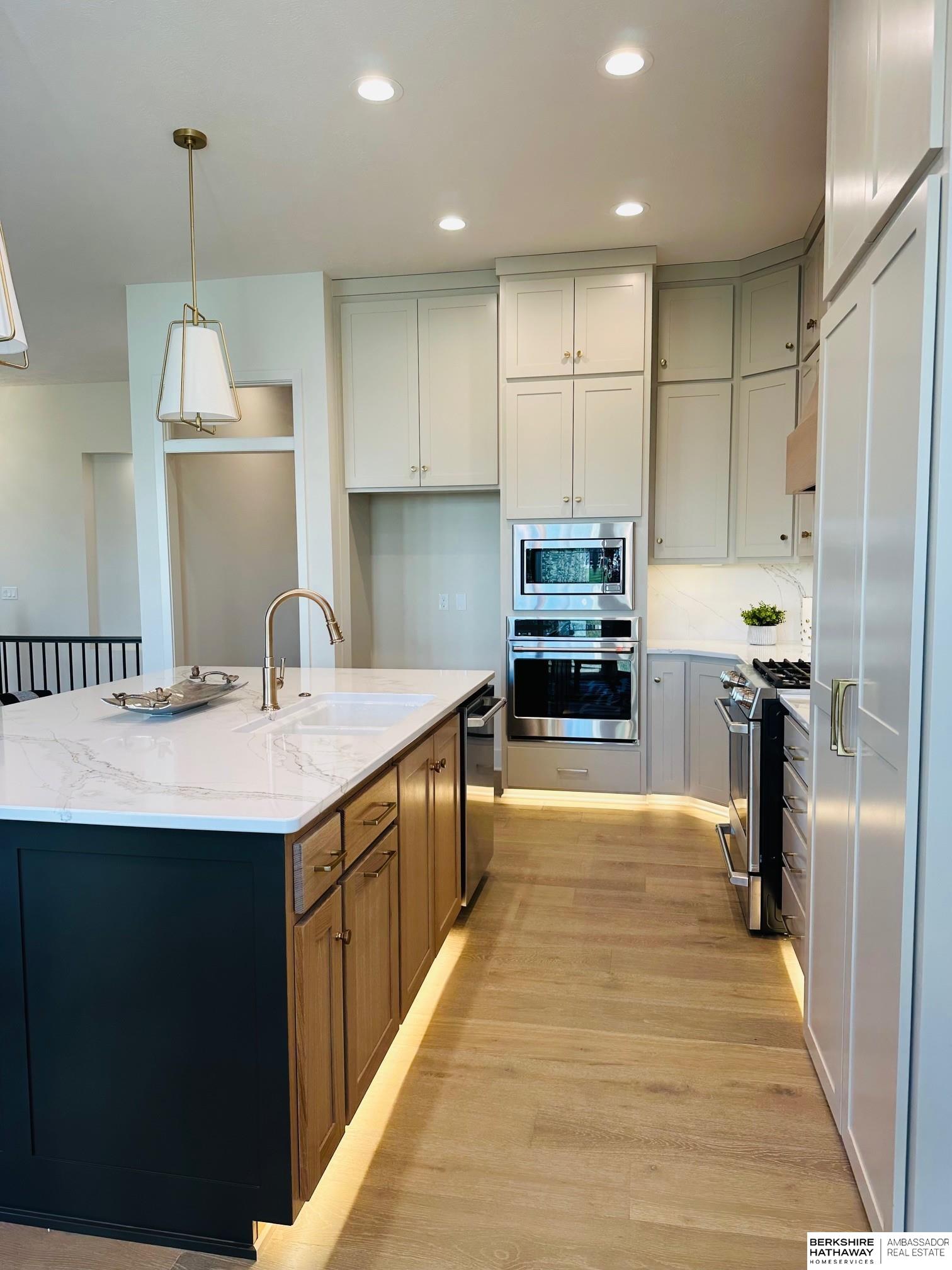 Omaha, Nebraska 68022, United States, 4 Bedrooms Bedrooms, ,3 BathroomsBathrooms,Residential,Active,63344