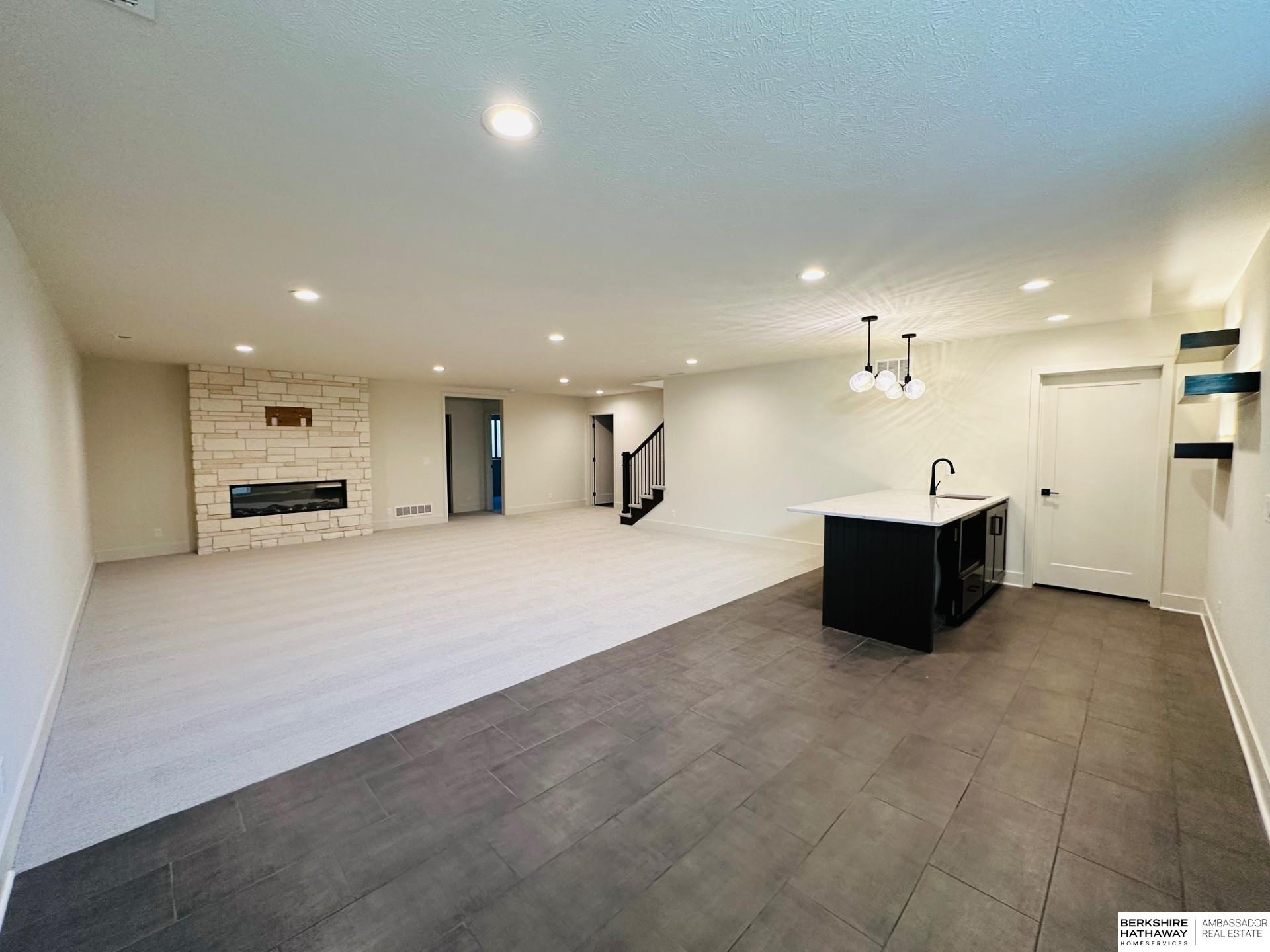 Omaha, Nebraska 68022, United States, 4 Bedrooms Bedrooms, ,3 BathroomsBathrooms,Residential,Active,63344