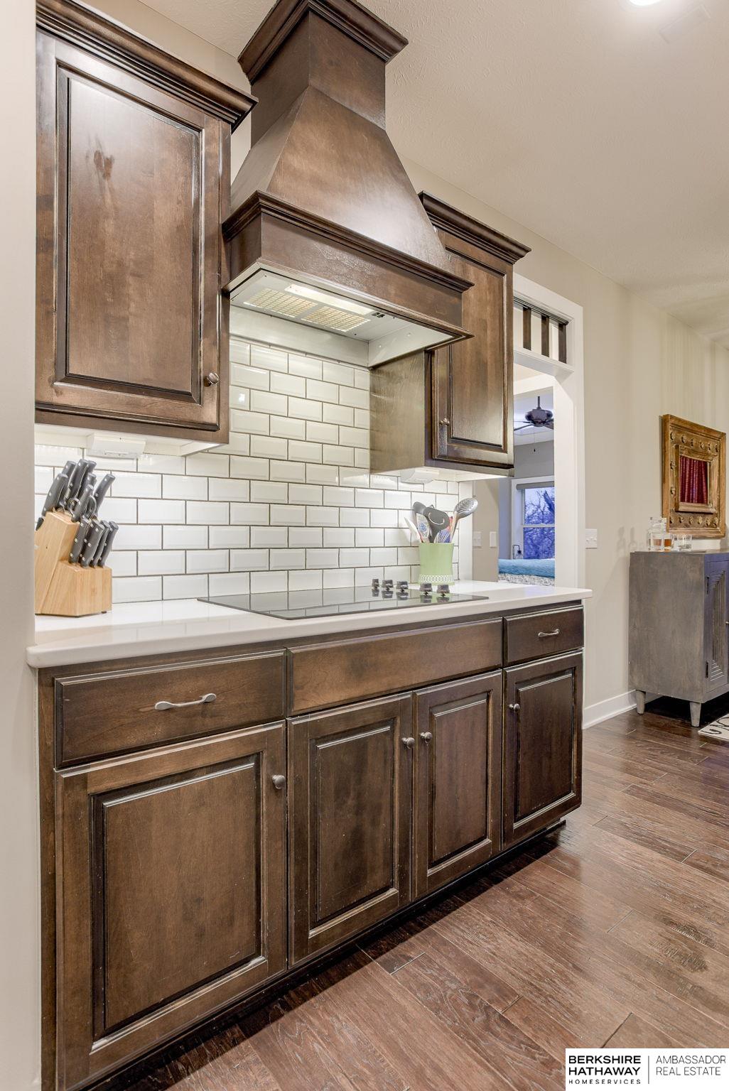 Louisville, Nebraska 68037, United States, 5 Bedrooms Bedrooms, ,3 BathroomsBathrooms,Residential,Pending,83648