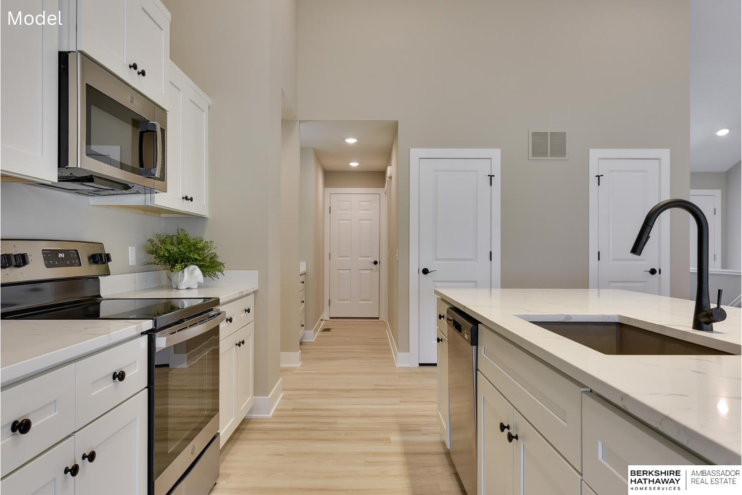 Elkhorn, Nebraska 68022, United States, 2 Bedrooms Bedrooms, ,2 BathroomsBathrooms,Residential,Active,73211